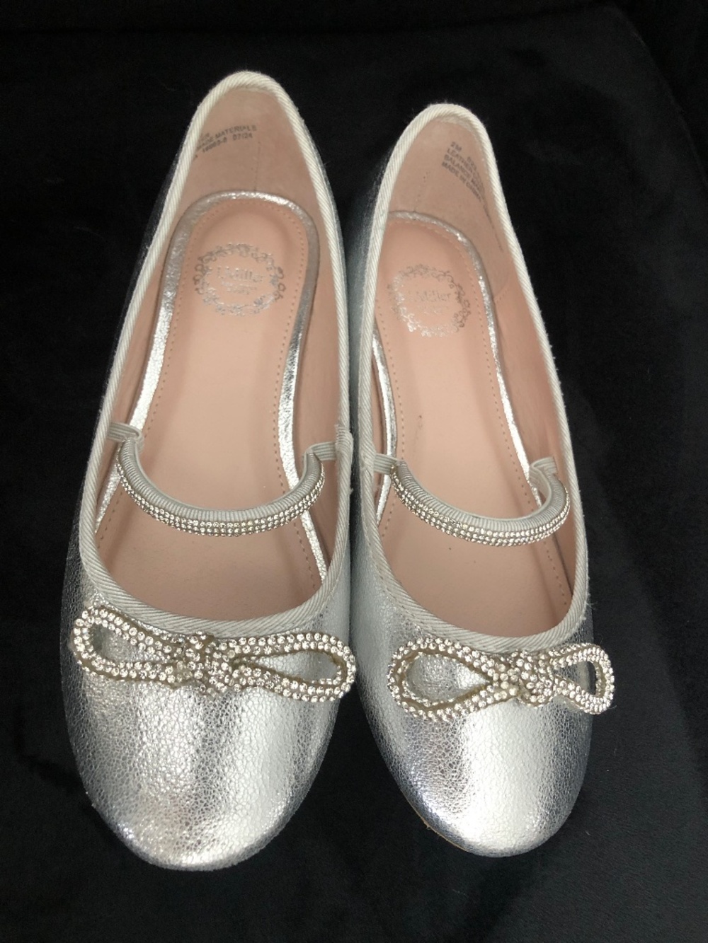 I. Miller Silver Metallic Rhinestone Dress Flats Size 2M